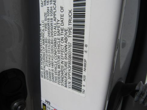 Used 2025 Honda Ridgeline Black Edition image 6