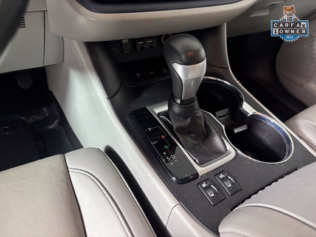 Used 2019 Toyota Highlander XLE AWD/4WD image 27