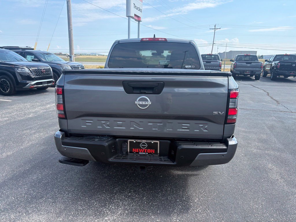 Used 2024 Nissan Frontier SV w/ Technology Package RWD image 6