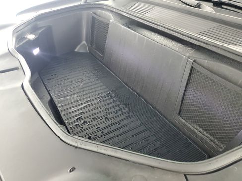 Used 2025 Rivian R1T Adventure image 33