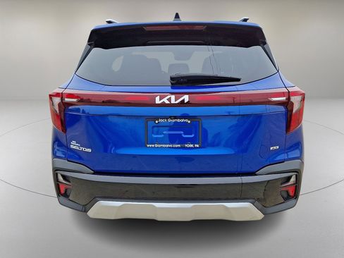Used 2024 Kia Seltos S image 9