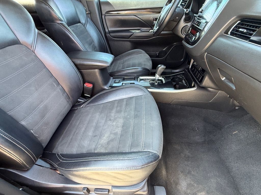 Used 2019 Mitsubishi Outlander SE FWD image 10