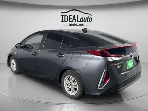 Used 2021 Toyota Prius Prime XLE w/ Carpet Mat Package (TMS) image 8