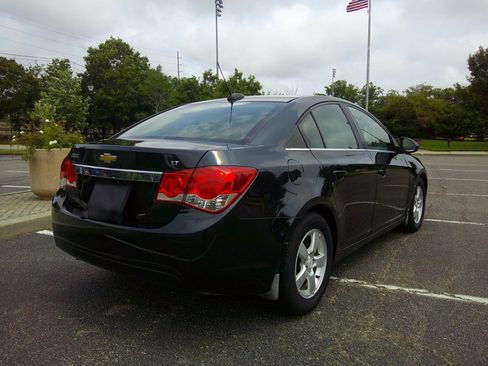 Used 2015 Chevrolet Cruze LT FWD image 8