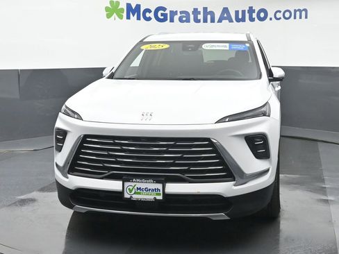 Used 2025 Buick Enclave Preferred image 5