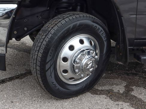 Used 2024 RAM 3500 Laramie image 22