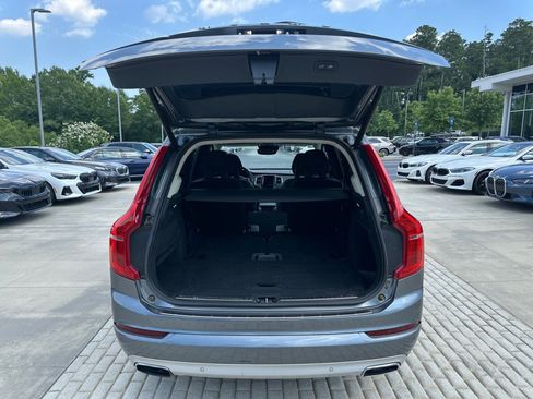 Used 2018 Volvo XC90 T6 Momentum w/ Convenience Package AWD/4WD image 10