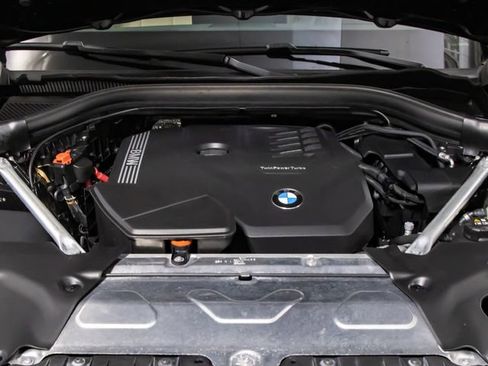 Used 2024 BMW X3 xDrive30i w/ Premium Package AWD/4WD image 5
