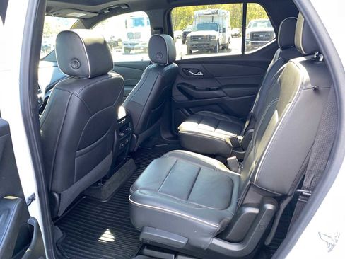 Used 2023 Chevrolet Traverse Premier w/ Redline Edition image 11