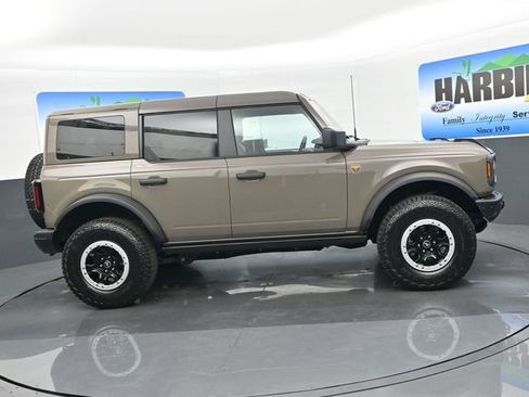 New 2025 Ford Bronco Badlands w/ Sasquatch Package image 7