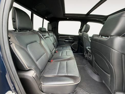 Used 2019 RAM 1500 Laramie AWD/4WD image 15