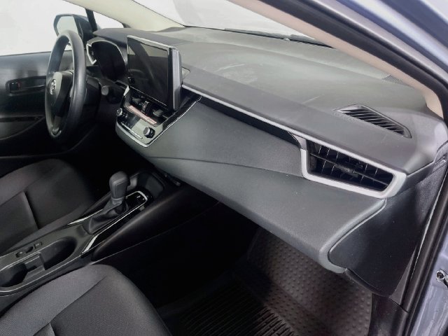 Used 2025 Toyota Corolla LE w/ Convenience Package FWD image 28