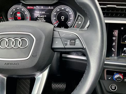 Used 2022 Audi Q3 2.0T Premium Plus image 24