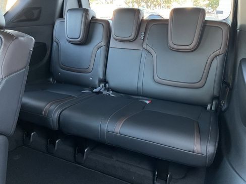 New 2026 Nissan Armada SL image 16