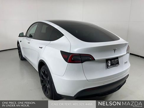 Used 2022 Tesla Model Y Long Range image 7