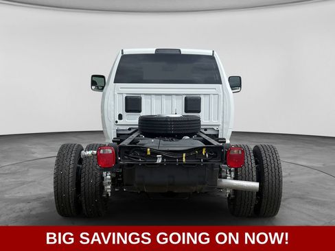 New 2026 RAM 4500 Tradesman AWD/4WD image 8