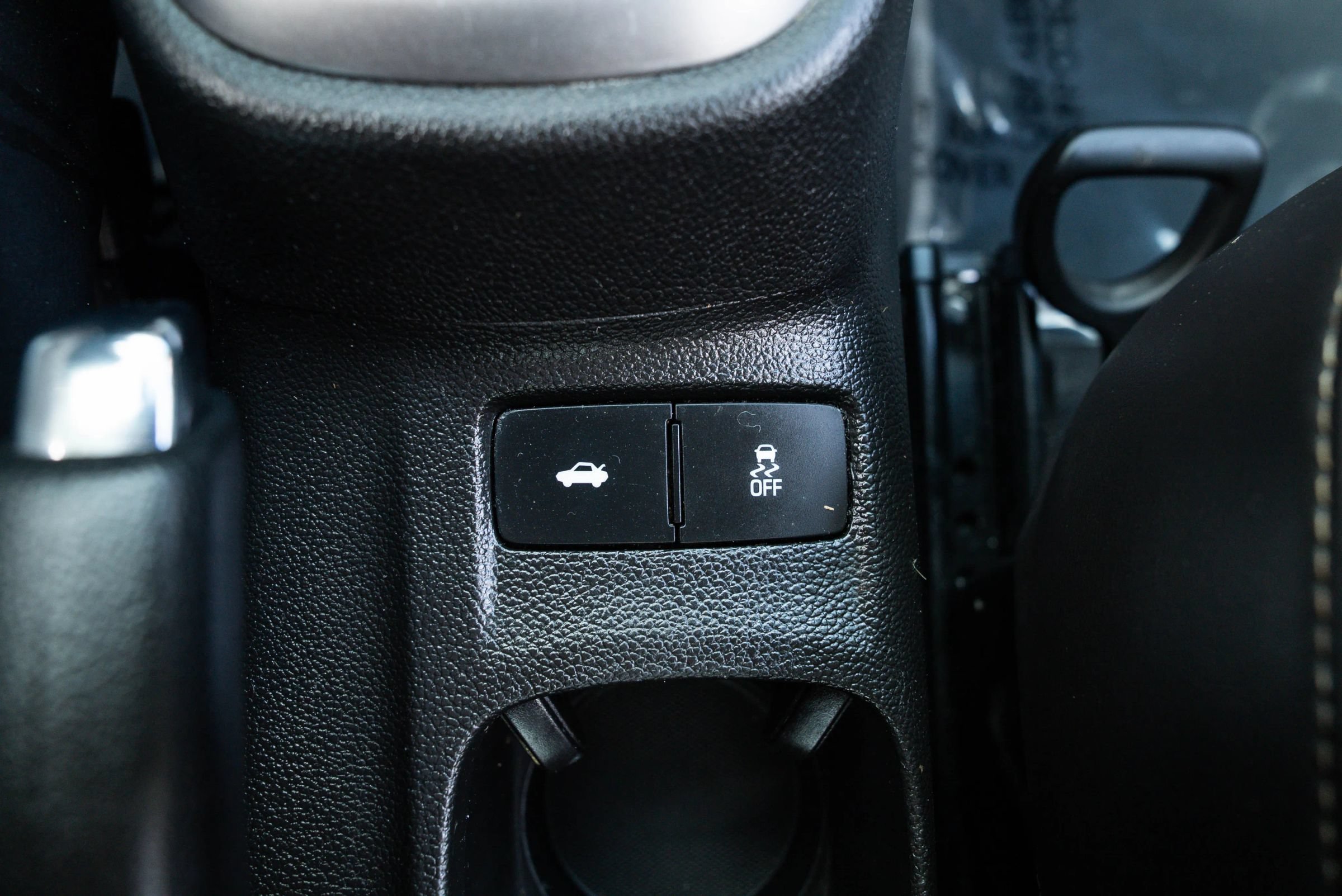 Used 2019 Chevrolet Sonic Premier FWD image 34