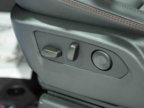 Used 2026 GMC Sierra 2500 AT4 image 27