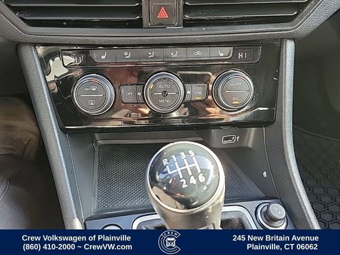 Used 2019 Volkswagen Jetta GLI image 8