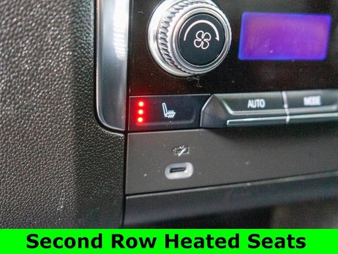 Used 2022 GMC Yukon AT4 w/ Technology Package image 15