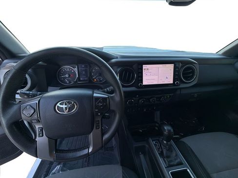 Used 2020 Toyota Tacoma TRD Sport w/ Technology Package image 21