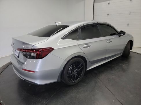Certified 2025 Honda Civic Sport image 9