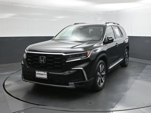 Used 2025 Honda Pilot Elite image 30
