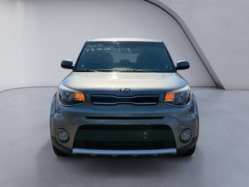 Used 2018 Kia Soul + FWD image 8