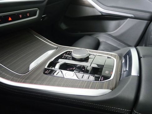 Certified 2025 BMW X5 sDrive40i w/ Premium Package image 28