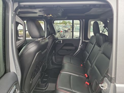 Used 2019 Jeep Wrangler Unlimited Rubicon image 13