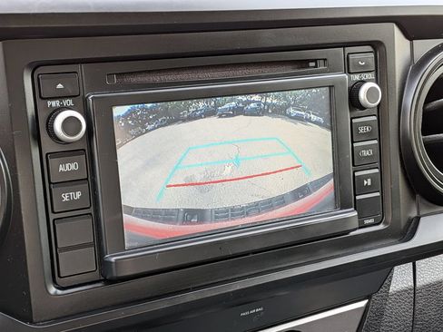 Used 2019 Toyota Tacoma SR AWD/4WD image 6
