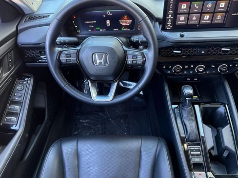 Certified 2023 Honda Accord Touring image 27