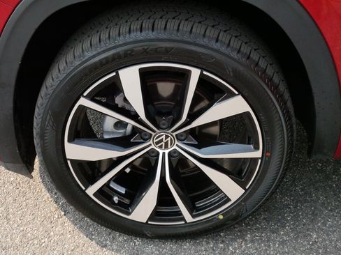 Used 2024 Volkswagen Atlas SEL Premium R-Line AWD/4WD image 15
