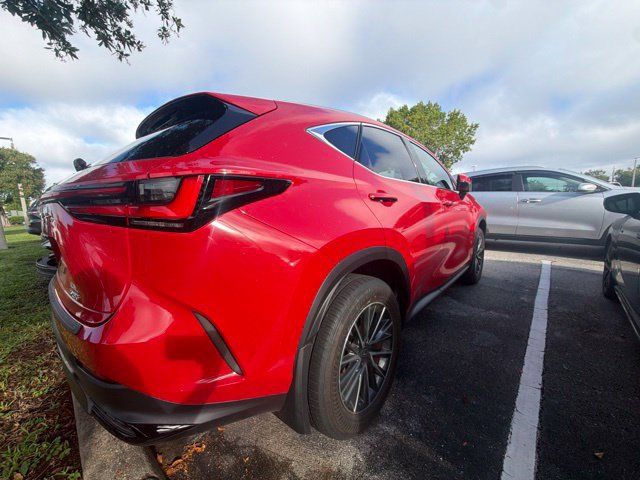 Used 2025 Lexus NX 250 FWD w/ Towing Package (2000 Lbs) image 3