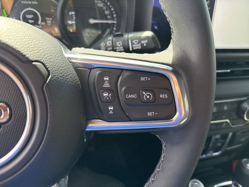 Certified 2025 Jeep Wrangler Unlimited Sahara w/ Safety Group image 22