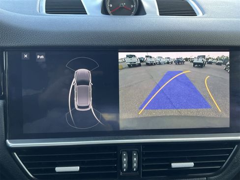 Used 2019 Porsche Cayenne image 30