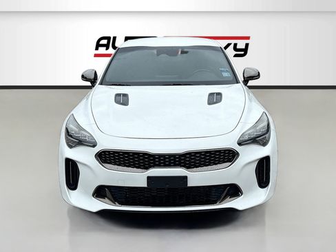 Used 2022 Kia Stinger GT-Line RWD image 2