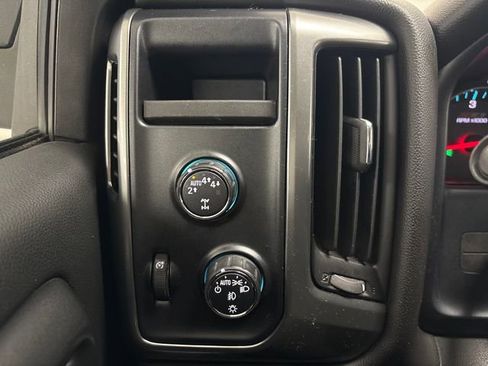 Used 2017 Chevrolet Silverado 1500 LT w/ All Star Edition image 44