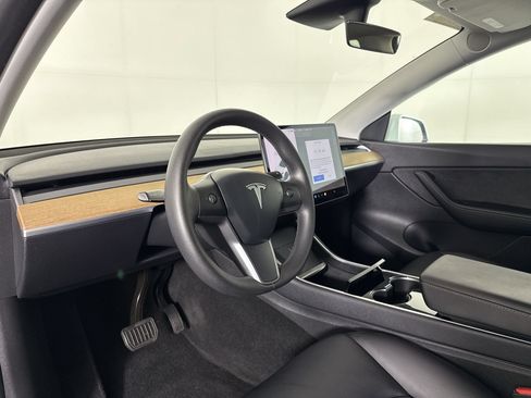 Used 2020 Tesla Model Y Long Range AWD/4WD image 4