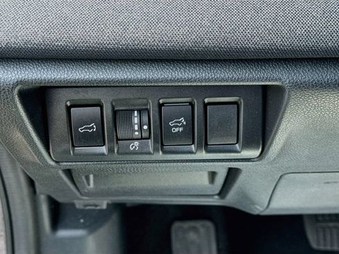 Certified 2025 Subaru Outback Premium w/ Popular Package #1 AWD/4WD image 10