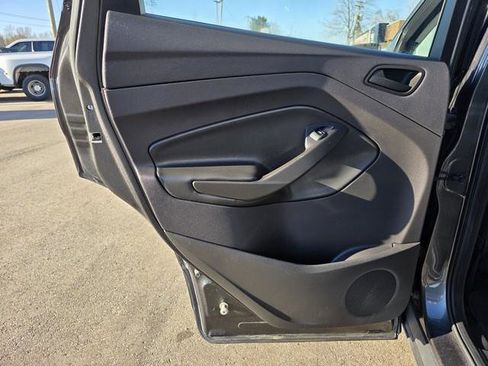 Used 2016 Ford Escape S image 18