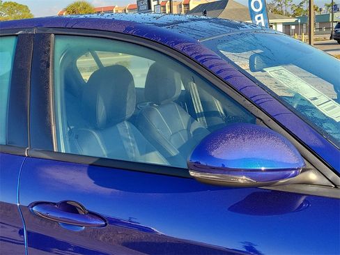 Used 2023 Alfa Romeo Giulia Sprint image 6