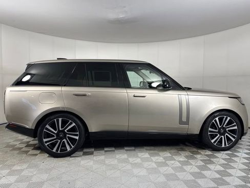 Used 2023 Land Rover Range Rover SE image 10