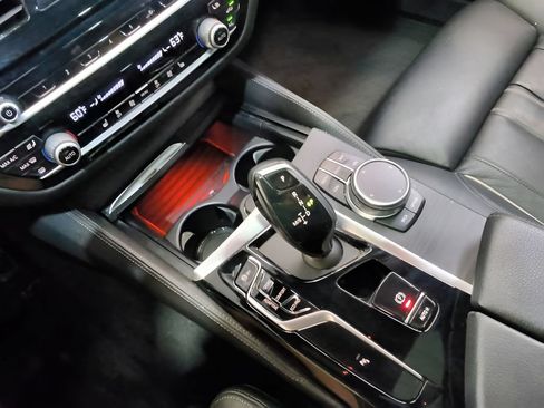 Used 2022 BMW M550i xDrive w/ Premium Package AWD/4WD image 29