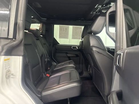 Used 2025 Ford Bronco Outer Banks AWD/4WD image 23