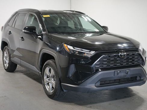 Certified 2025 Toyota RAV4 XLE AWD/4WD image 3