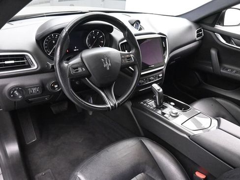 Used 2021 Maserati Ghibli S RWD image 10