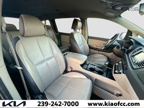 Certified 2021 Kia Sedona EX image 14