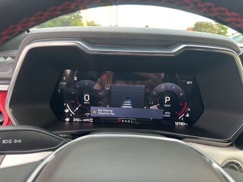 Used 2024 GMC Canyon AT4X image 21