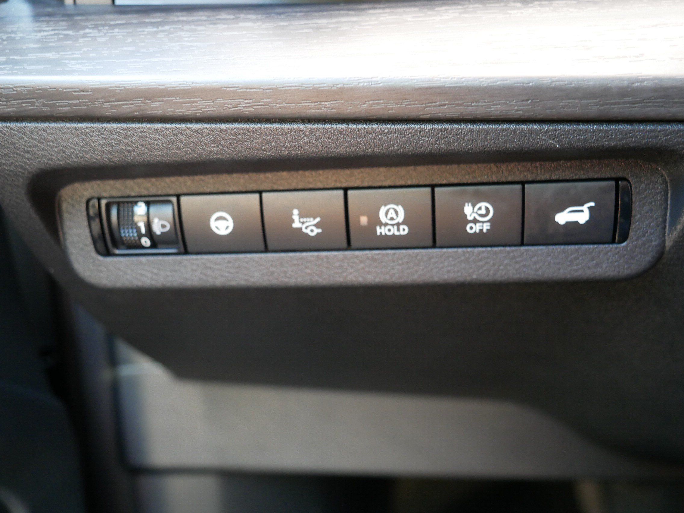 Certified 2023 Nissan Ariya AWD/4WD image 26
